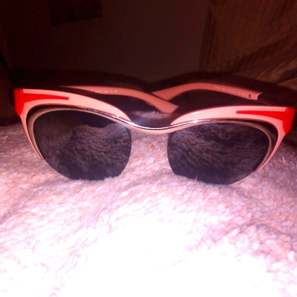 Prada Sunglasses - Picture 2 of 6